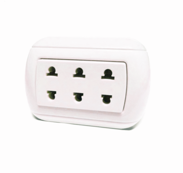 TOMACORRIENTE TRIPLE P/SOBREPONER