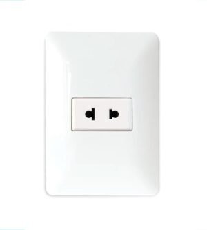 340 TOMACORRIENTE SIMPLE CUADRADO BM1102